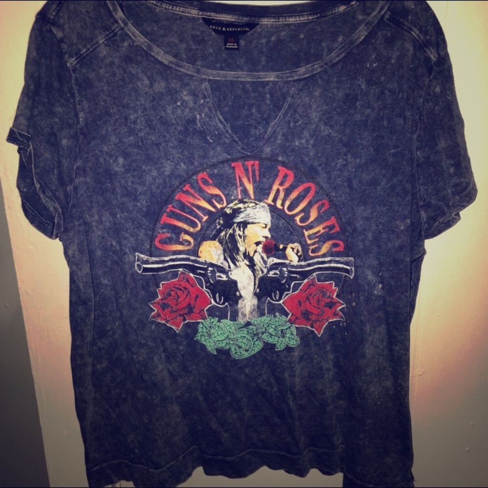 Rock & Republic “Guns & Roses” tee XL